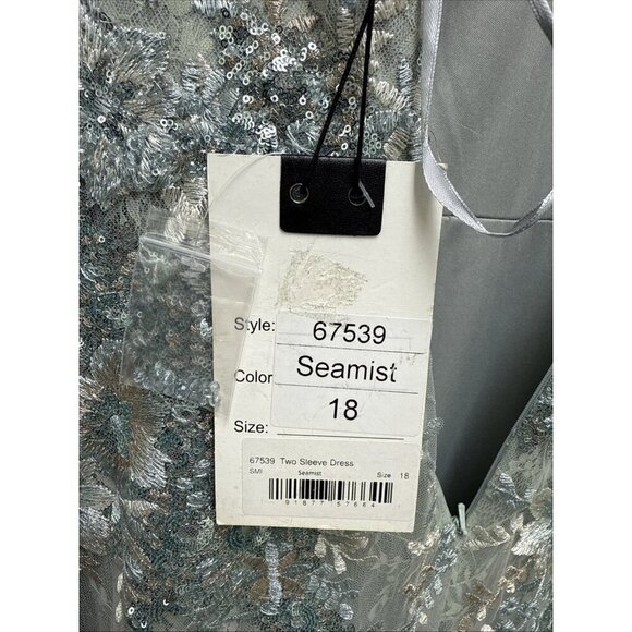 Mac Duggal Size 18 Green Embellished 67539 V-Neck Long Sleeve Formal Gown dress - Picture 10 of 13